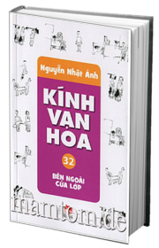 Kính Vạn Hoa 32 Bên Ngoài Cửa Lớp
